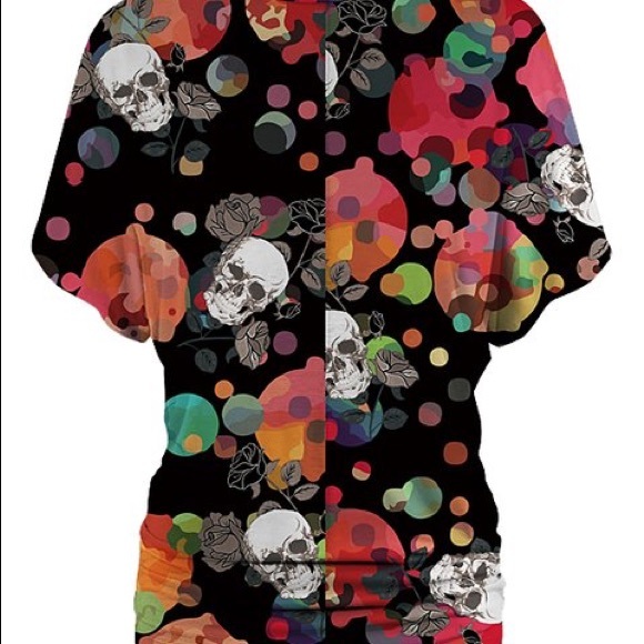 Plus Size Polka Dot Skull Dolman Top - Picture 3 of 5